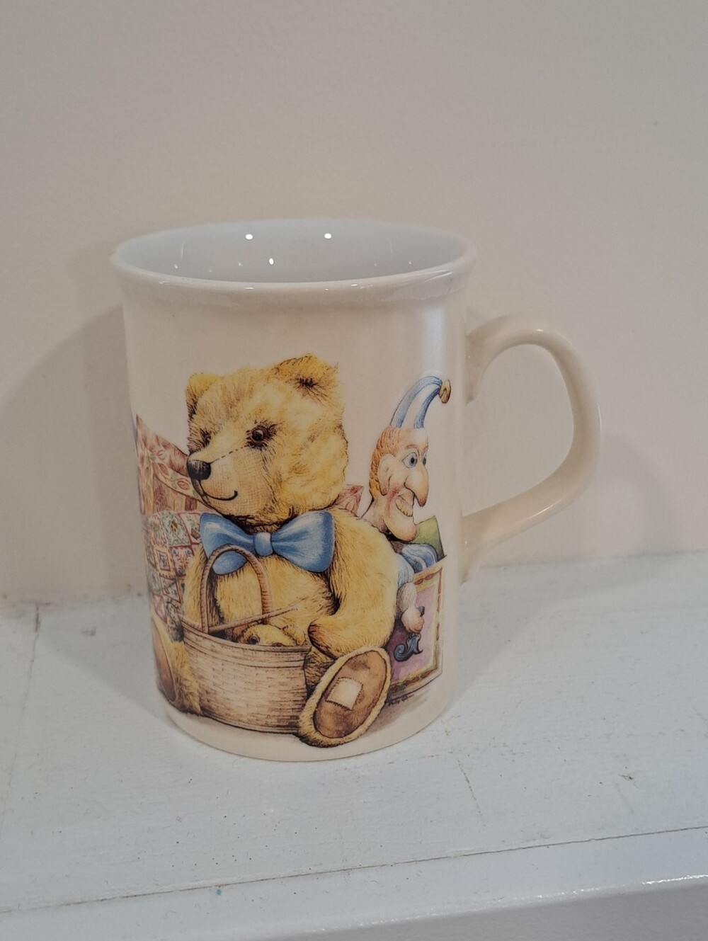 Vtg. Grannycore Coastal Cottagecore Vintage Toys Teddy Bear Made In England Mug.